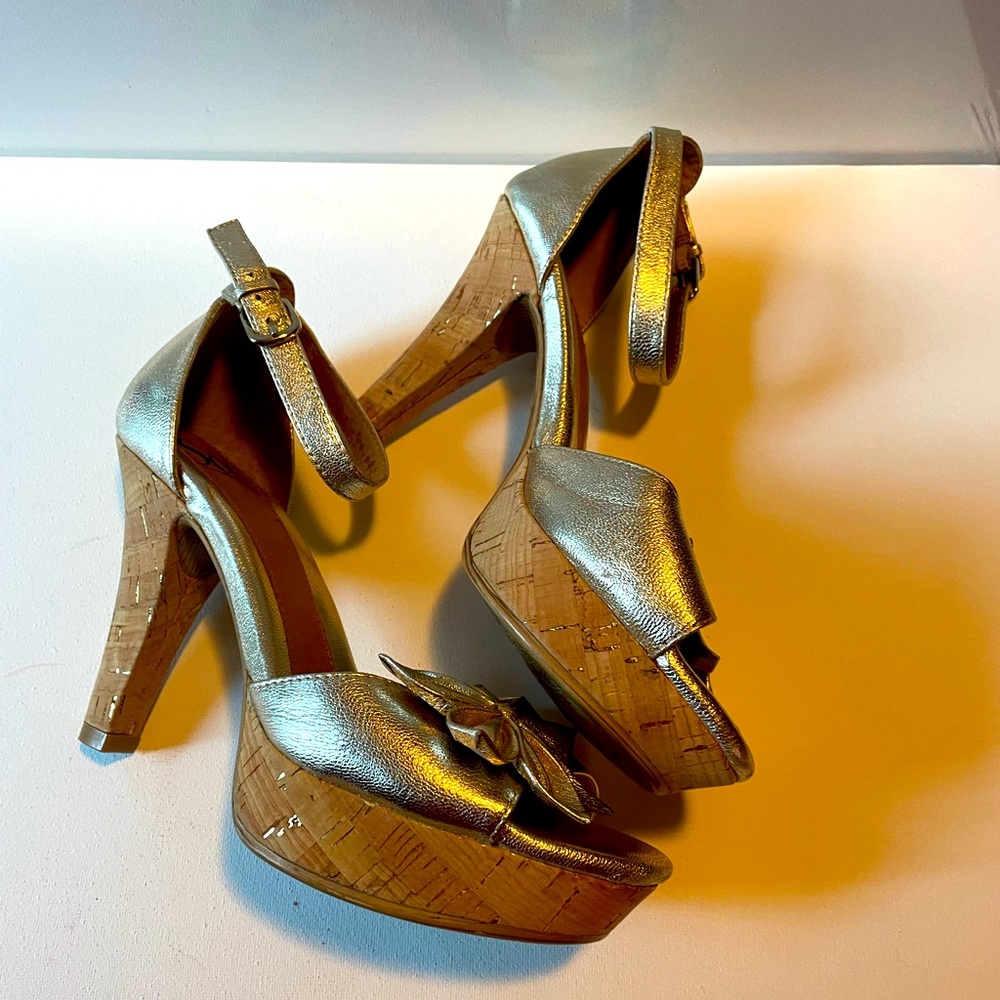 Gold cork heel Sandal